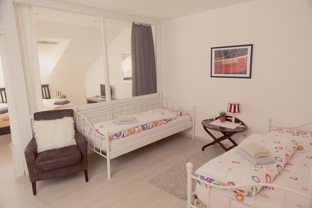 ไฮน์เซินส์ เอลเลอร์เบค Bed & Breakfast Ellerbek ห้อง รูปภาพ