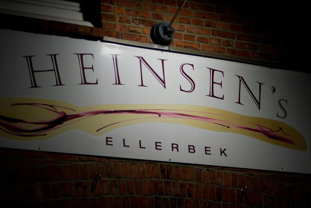 ไฮน์เซินส์ เอลเลอร์เบค Bed & Breakfast Ellerbek ภายนอก รูปภาพ