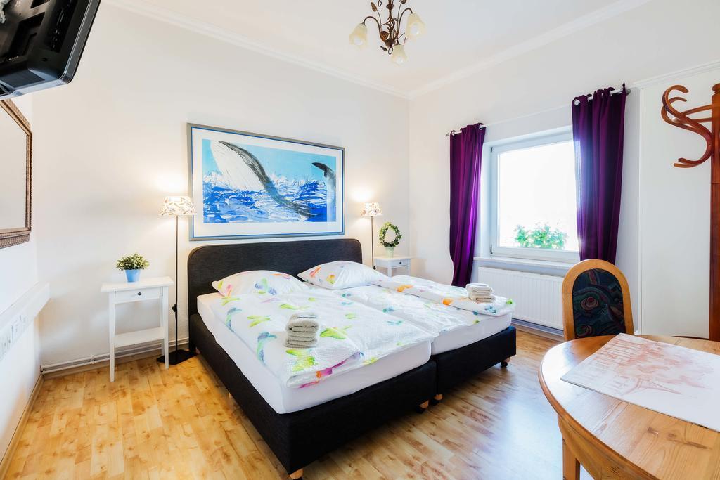 ไฮน์เซินส์ เอลเลอร์เบค Bed & Breakfast Ellerbek ภายนอก รูปภาพ
