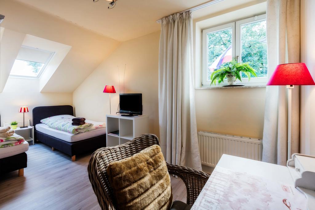 ไฮน์เซินส์ เอลเลอร์เบค Bed & Breakfast Ellerbek ภายนอก รูปภาพ